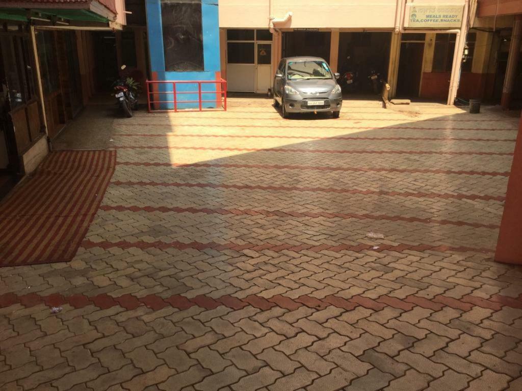 Bharati Lodge Hubli Eksteriør bilde